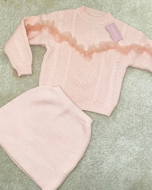 Poppy sets various